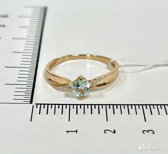 Золотое кольцо с камнем 19р