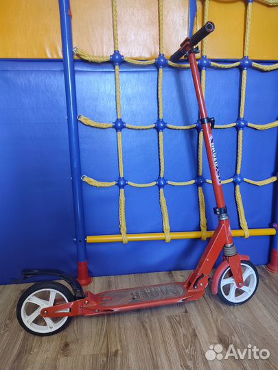 Самокат HelloWood Racer Red