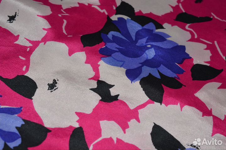 Яркий шелковый платок фуксия шелк натуральный