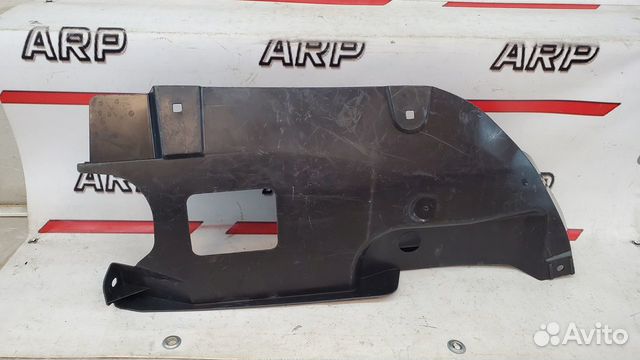 Пыльник заднего бампера левый Lexus LX 2015-2022