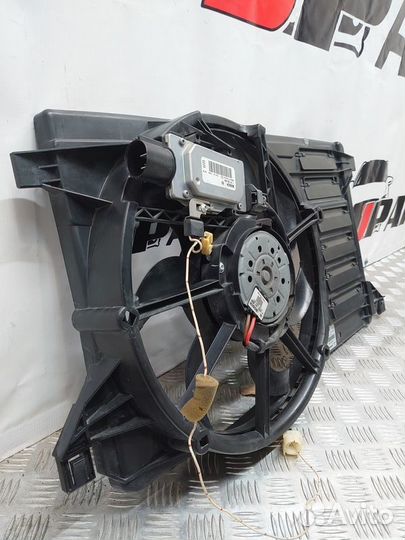 Диффузор вентилятора (кожух) Mazda 3 BL