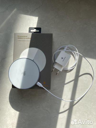 Беспроводная зарядка для iPhone