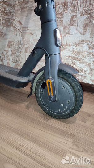 Элекросамокат Xiaomi mi electric scooter