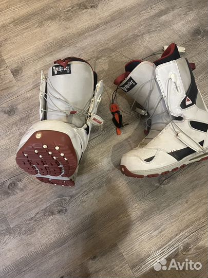 Сноубордические ботинки 44 и 39