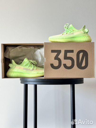 Кроссовки Adidas Yeezy Boost 350 v2 Glow