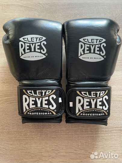 Боксерские перчатки Cleto Reyes 16 OZ