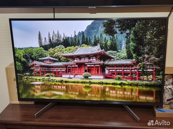 Телевизор Sony 43