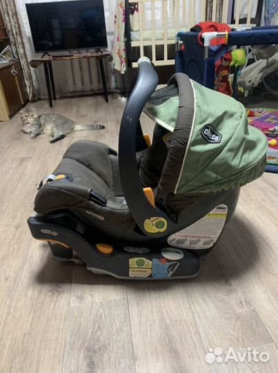 Детское автокресло/автолюлька chicco