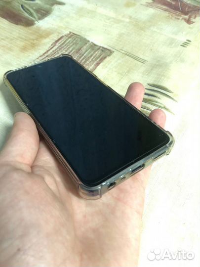 Мобильные телефоны бу realme