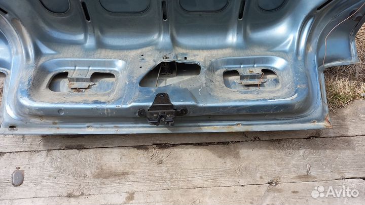 Крышка багажника Ford Оriоn 3/Еsсоrt