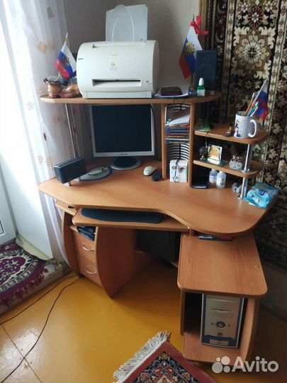 Компьютерный стол и компьютер бу