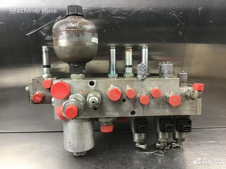 Гидрораспределитель Liebherr 10021918