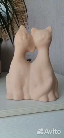 Керамические фигуры кошек