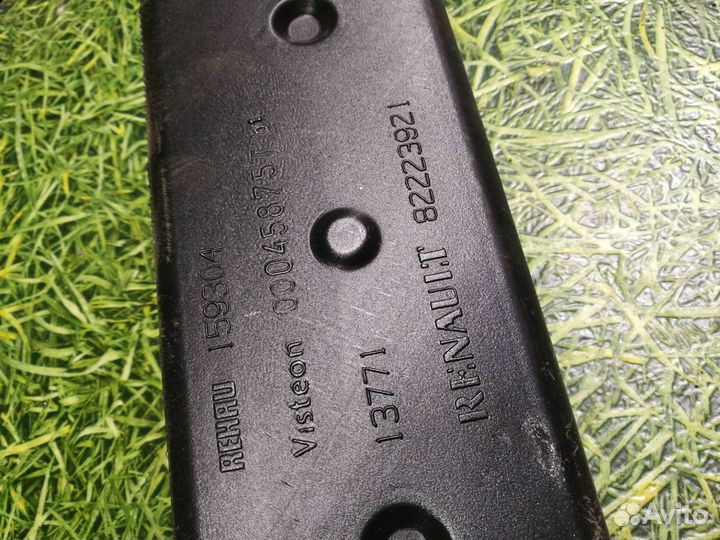 Воздуховод печки Renault T-Series 2014 82223921