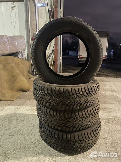 Nokian Tyres Hakkapeliitta 9 SUV 225/60 R18