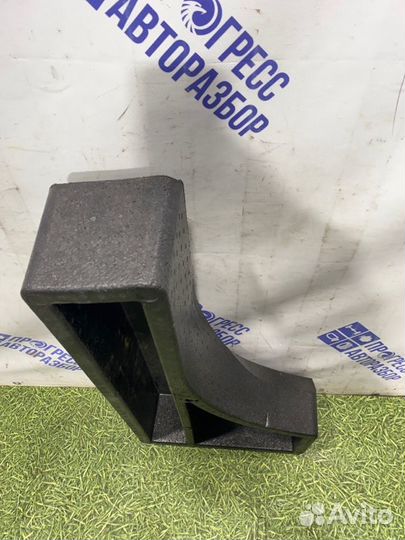 Ящик для инструментов задний правый Ford Focus 2