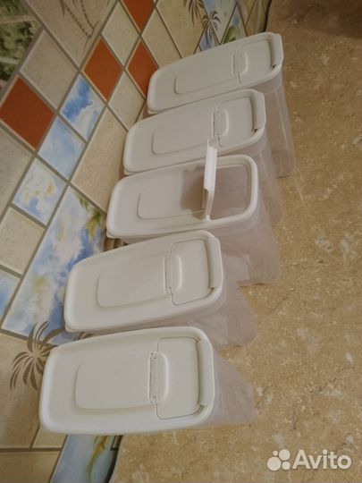 Новый набор контейнеров 5шт.1.8л