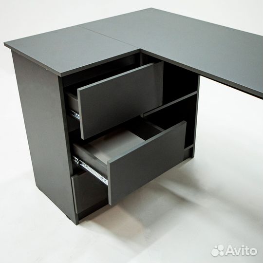 Стол угловой письменный в современном стиле