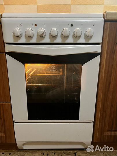 Плита электрическая indesit стеклокерамика