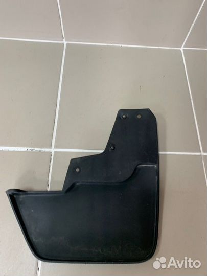 Брызговик передний левый Renault Duster 2 (Hjd) 2