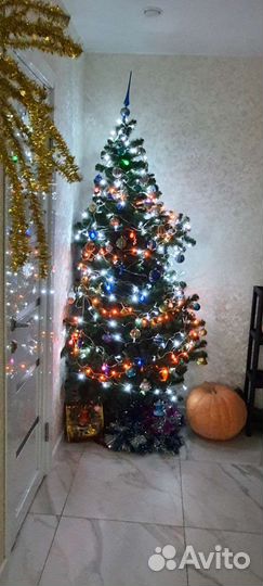 Елка искусственная 210