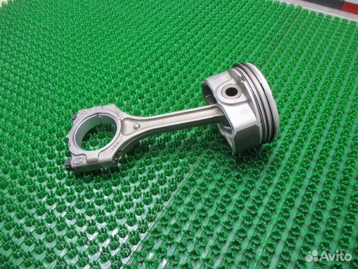 Поршень с шатуном Hyundai Solaris 2 HCR