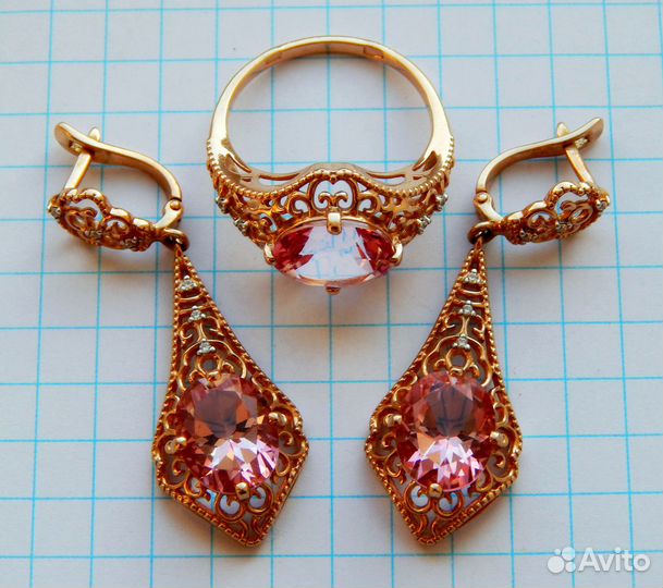 Комплект Swarovski. Перстень и серьги