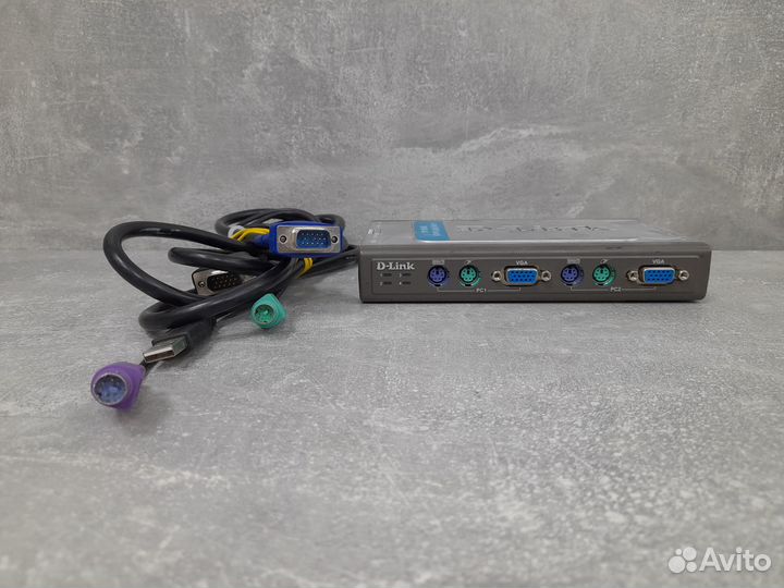 Переключатель KVM 4-портовый D-Link dkmv-4K