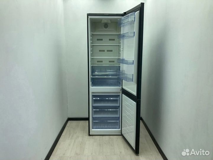 Холодильник бу Beko как новый на гарантии