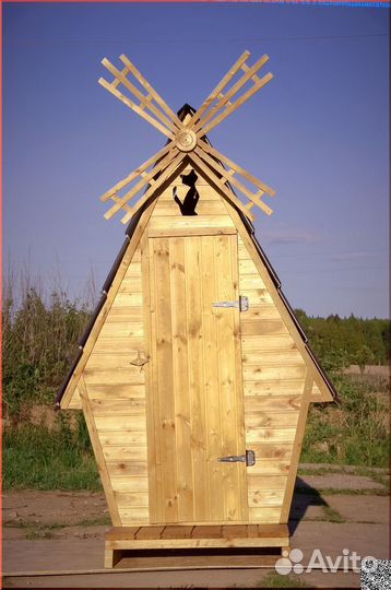 Дачный туалет деревянный