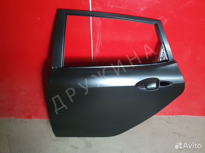 Дверь задняя левая Kia Rio 3 2011-2017 хэтчбек