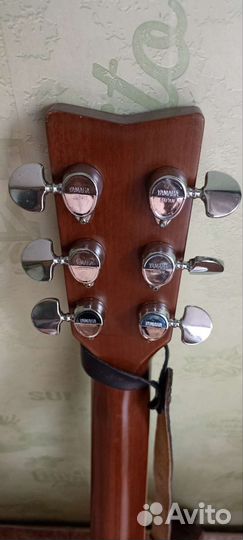 Акустическая гитара yamaha бу