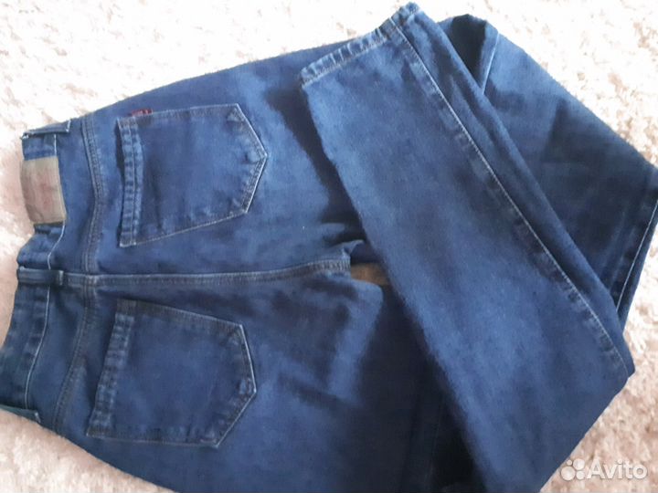 Джинсы