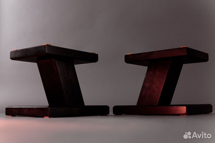 Стойки для студийных мониторов (настольные)