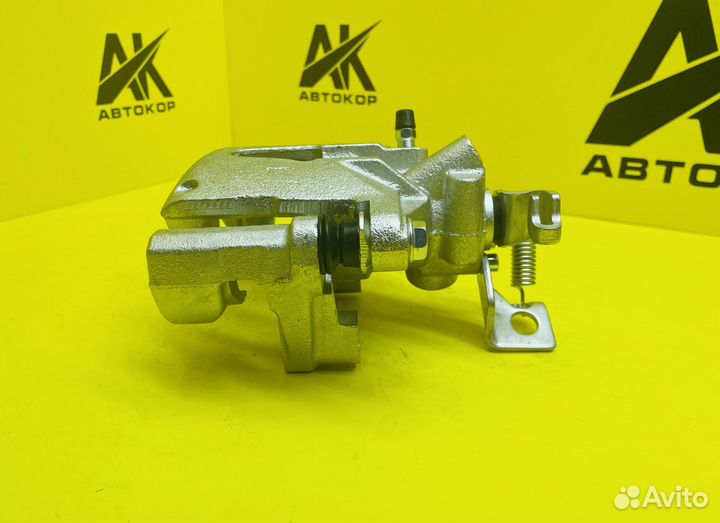 Суппорт задний левый Ford Mondeo lll