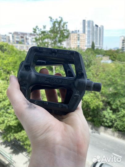 Педали для велосипеда