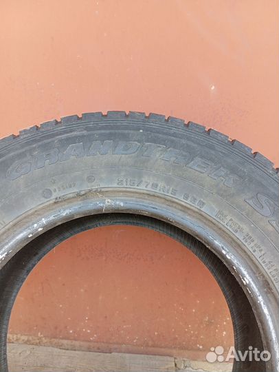 Dunlop Grandtrek SJ6 215/70 R15 19B