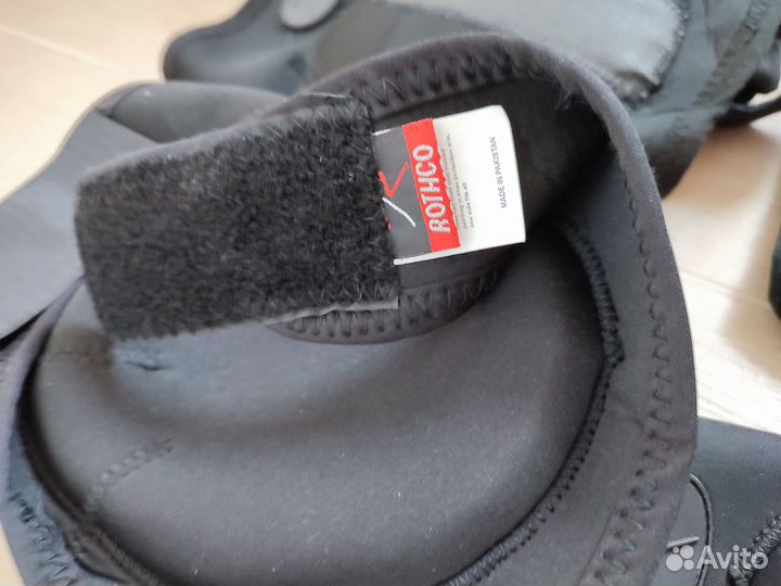 Мотоштаны, перчатки, защита голени