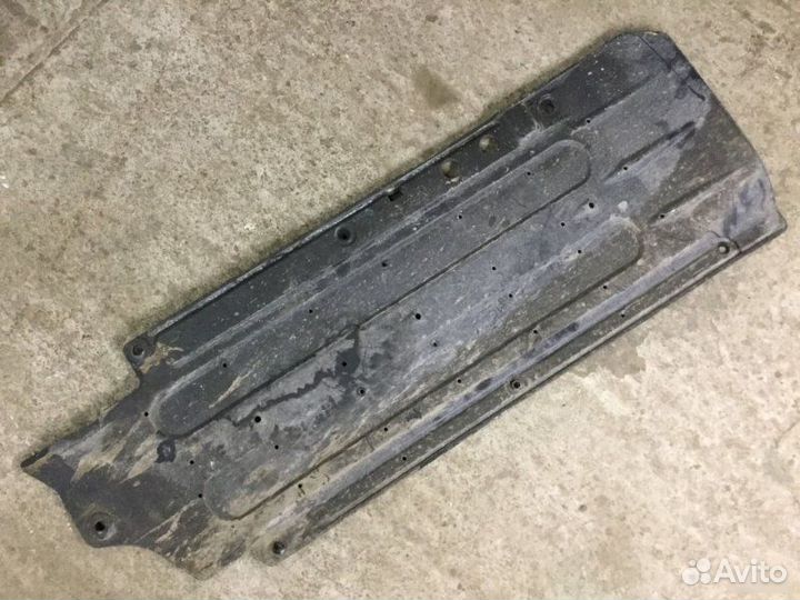 Пыльник кузова (днища) Hyundai Santa Fe 2012