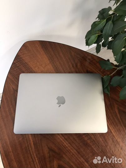 Macbook Air 13 2020 m1 16gb 1tb ростест