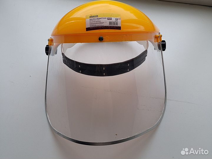 Защитная маска для лица