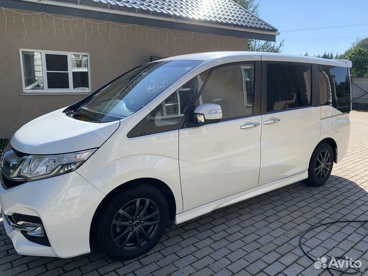 Honda Stepwgn 1.5 CVT, 2016, 94 000 км