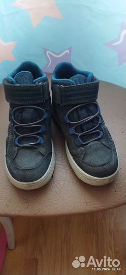 Продаю ботинки детские