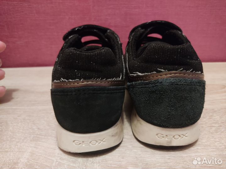 Кроссовки geox 30 для девочки