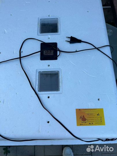 Инкубатор для яиц автоматический бу