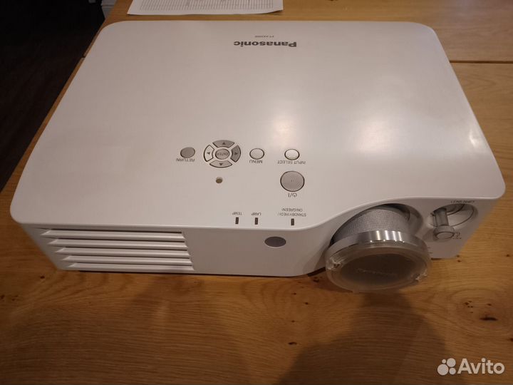 Проектор Panasonic pt-ax200e