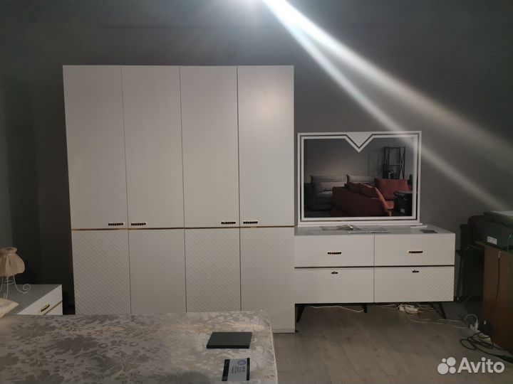 Спальный гарнитур парма