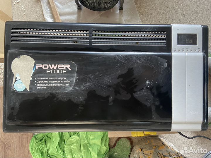 Обогреватель электрический настенный б/у