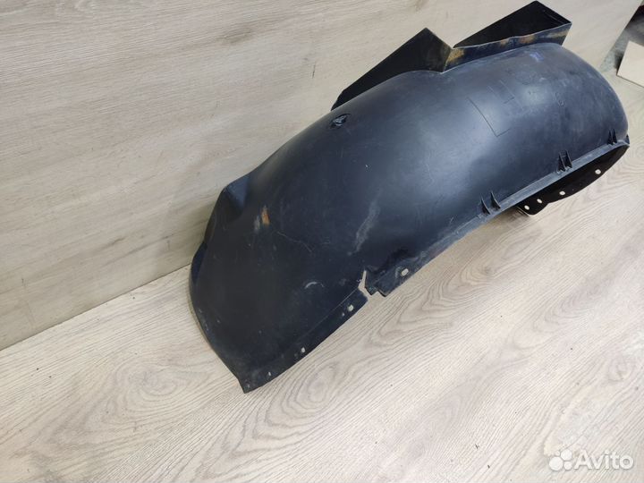 Подкрылок передний левый, Volvo 850