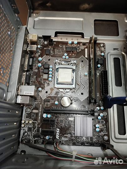 Материнская плата с процессором